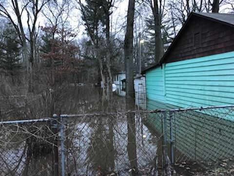 Kankakee River floods U.S. 41 as crews sandbag; other communities also fighting floodwaters